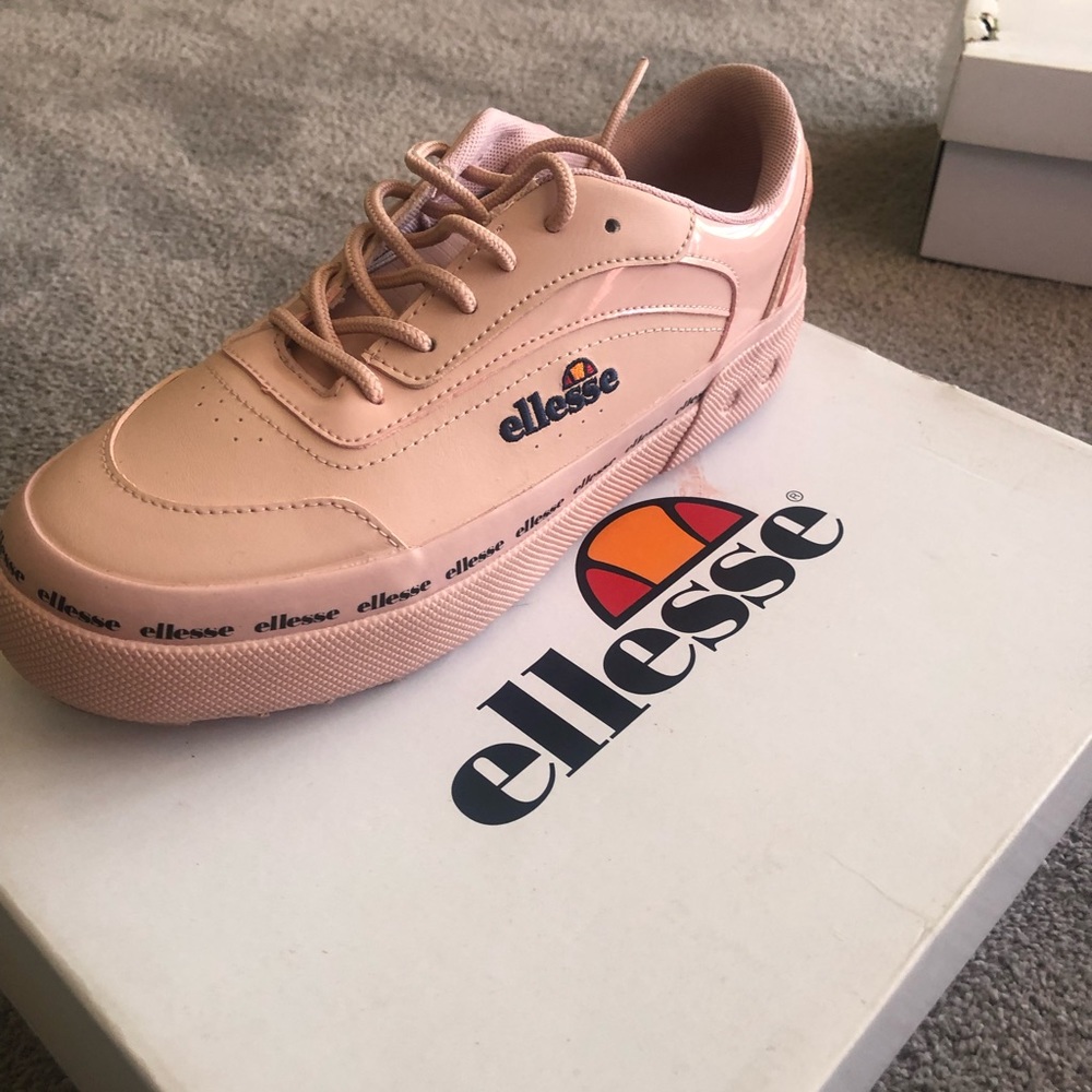 Classic Ellesse Ladies Baby Pink Sneakers Brand New Size 8